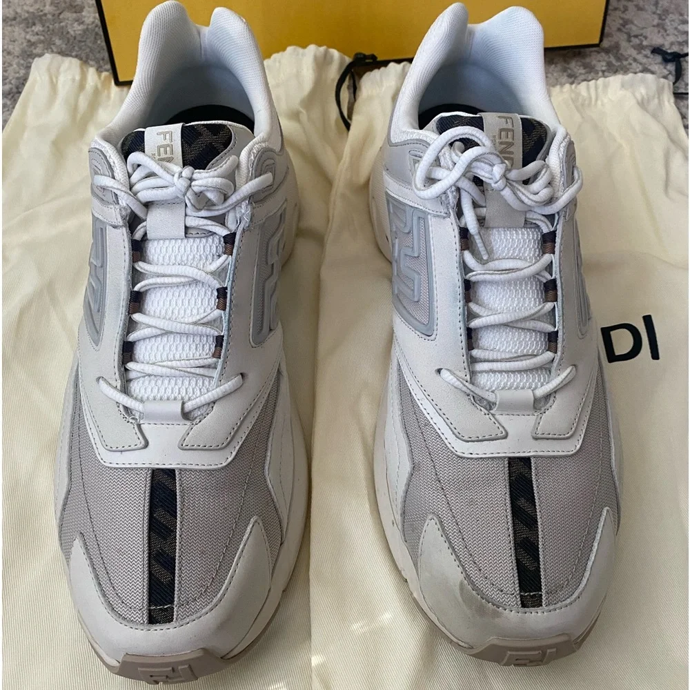 FENDI - Picture 1 of 14